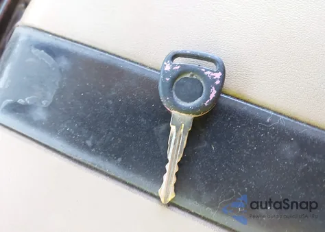 2010 Cadillac Escalade Luxury из США, поврежденный, VIN 1GYUKBEF2AR291242